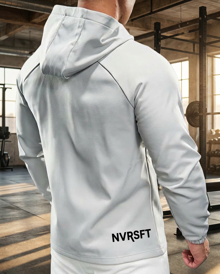 Chamarra Técnica Softshell con Capucha y Forro Polar Resistente al Viento - NVRSFT®