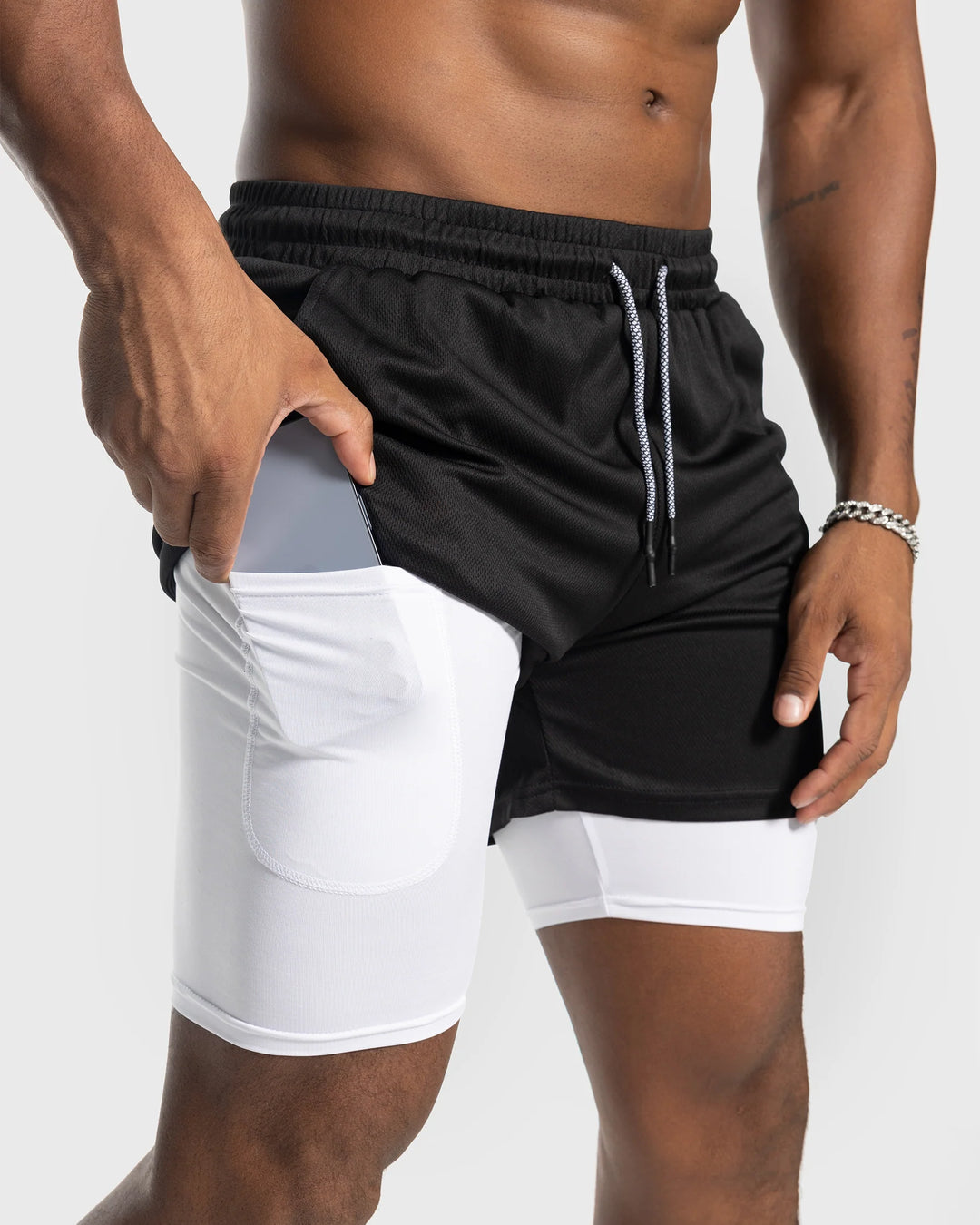 Short Atlético 2 en 1 de 7" con Bolsillos Forrados y Malla Stretch Kinetic - NVRSFT®