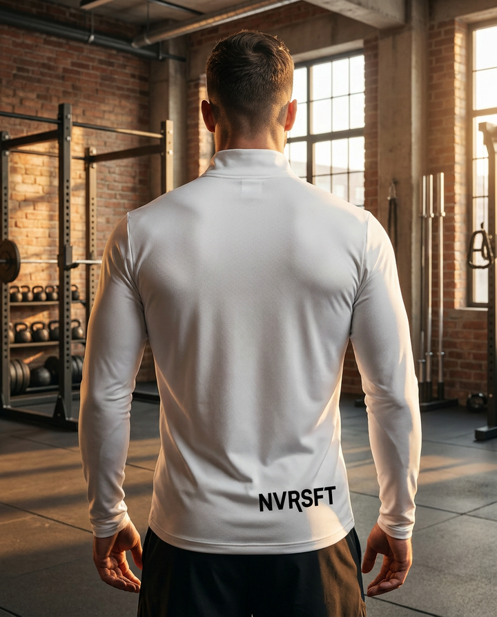 Sudadera Performance de Manga Larga con cierre mediano crema y elementos reflectantes - NVRSFT®